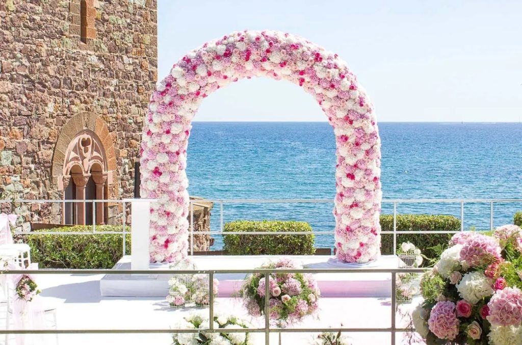 florished arch for wedding