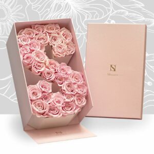 Boite à fleurs en forme de lettre