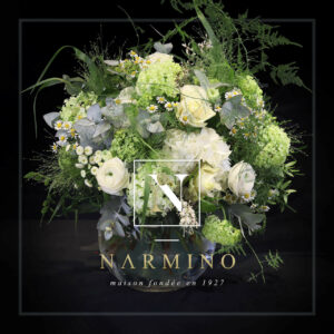 Bouquet de fleurs blanches de saison Narmino