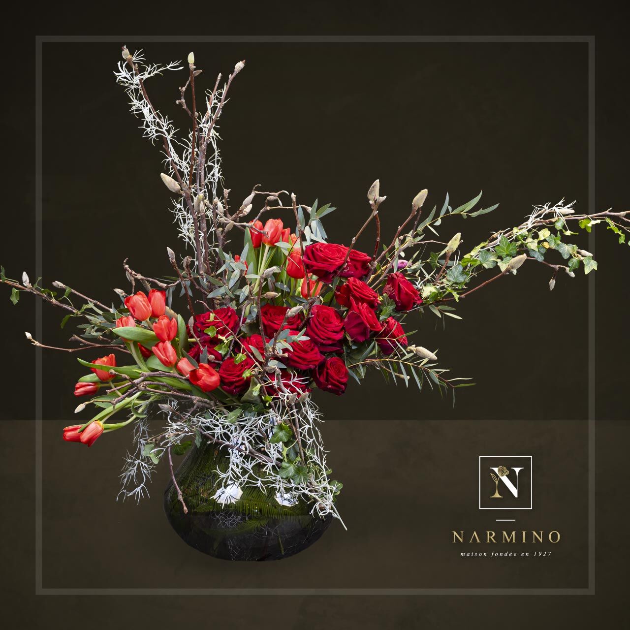Appassionata, notre bouquet spécial pour la Saint Valentin, réalisé à partir de roses et tulipes rouges.