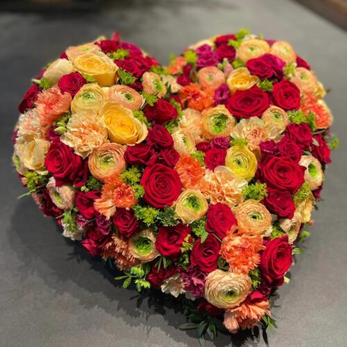 Cœur de fleurs mixtes – Image 1